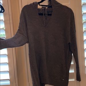 American eagle sweater with hood